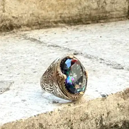 Mistik topaz doğal taşlı 925 ayar oksitli el yapımı erkek gümüş yüzük modeli