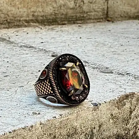 Lal doğal taşlı 925 ayar oksitli el yapımı gümüş erkek yüzük modeli