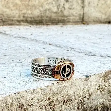 Mineli Elif Vav motifli 925 ayar el yapımı gümüş erkek yüzük modeli